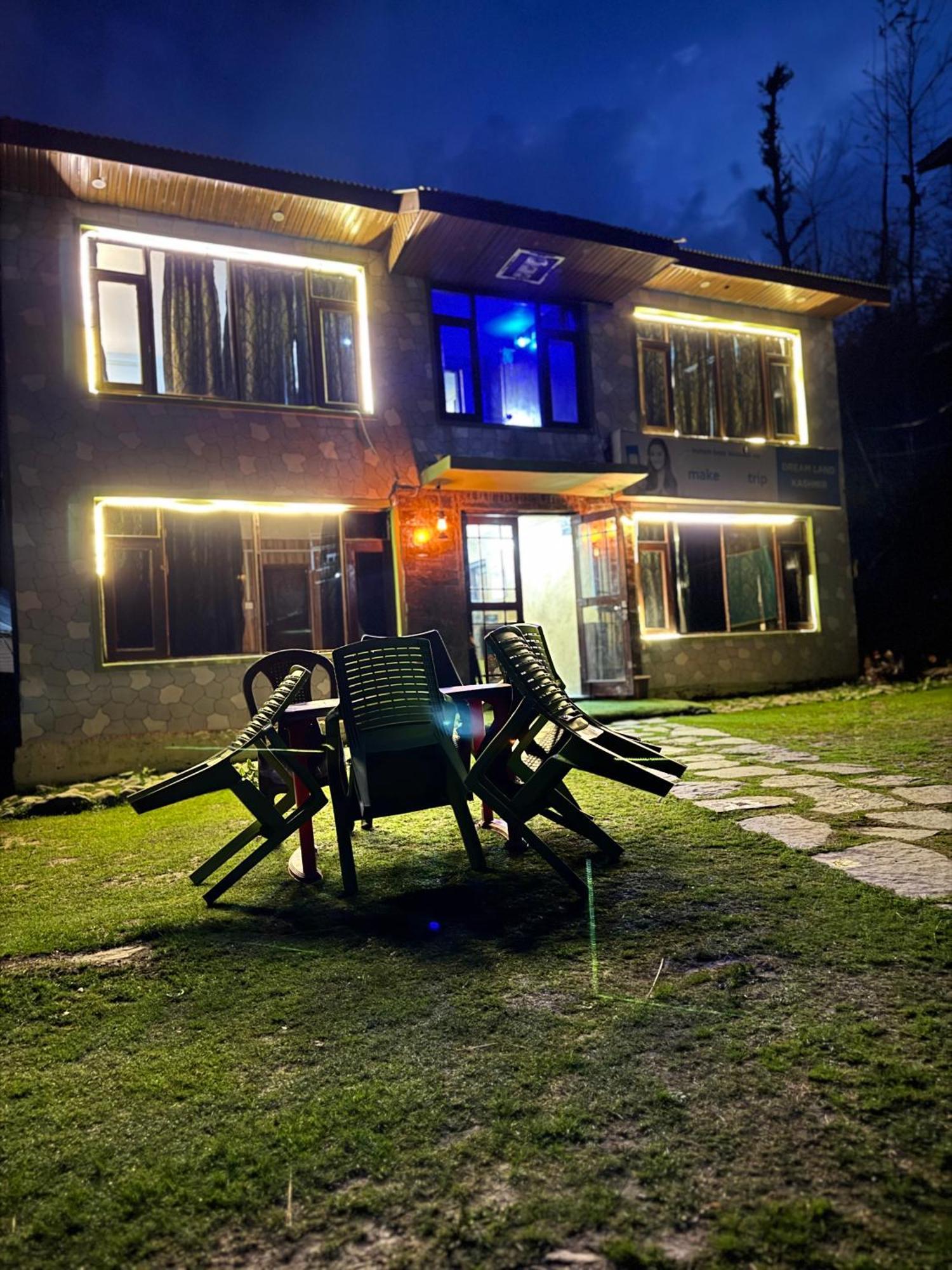 Dreamland Cottage Pahalgām Esterno foto